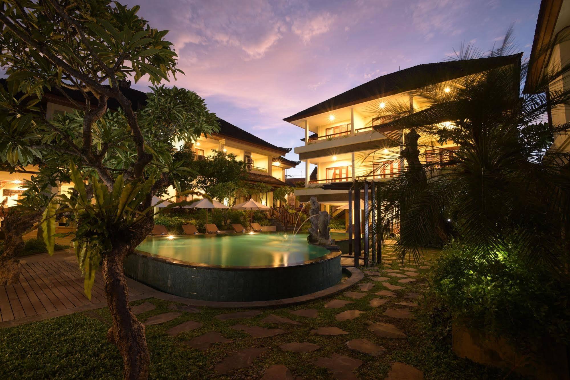 ศรี พลา รีสอร์ต แอนด์ วิลลา Hotel ซานูร์ ภายนอก รูปภาพ