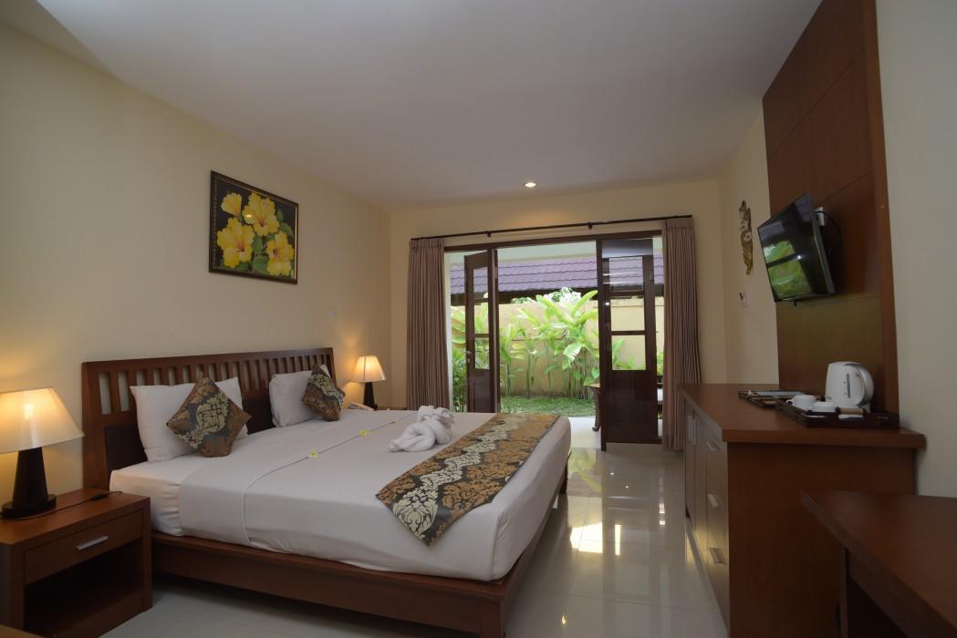 ศรี พลา รีสอร์ต แอนด์ วิลลา Hotel ซานูร์ ภายนอก รูปภาพ