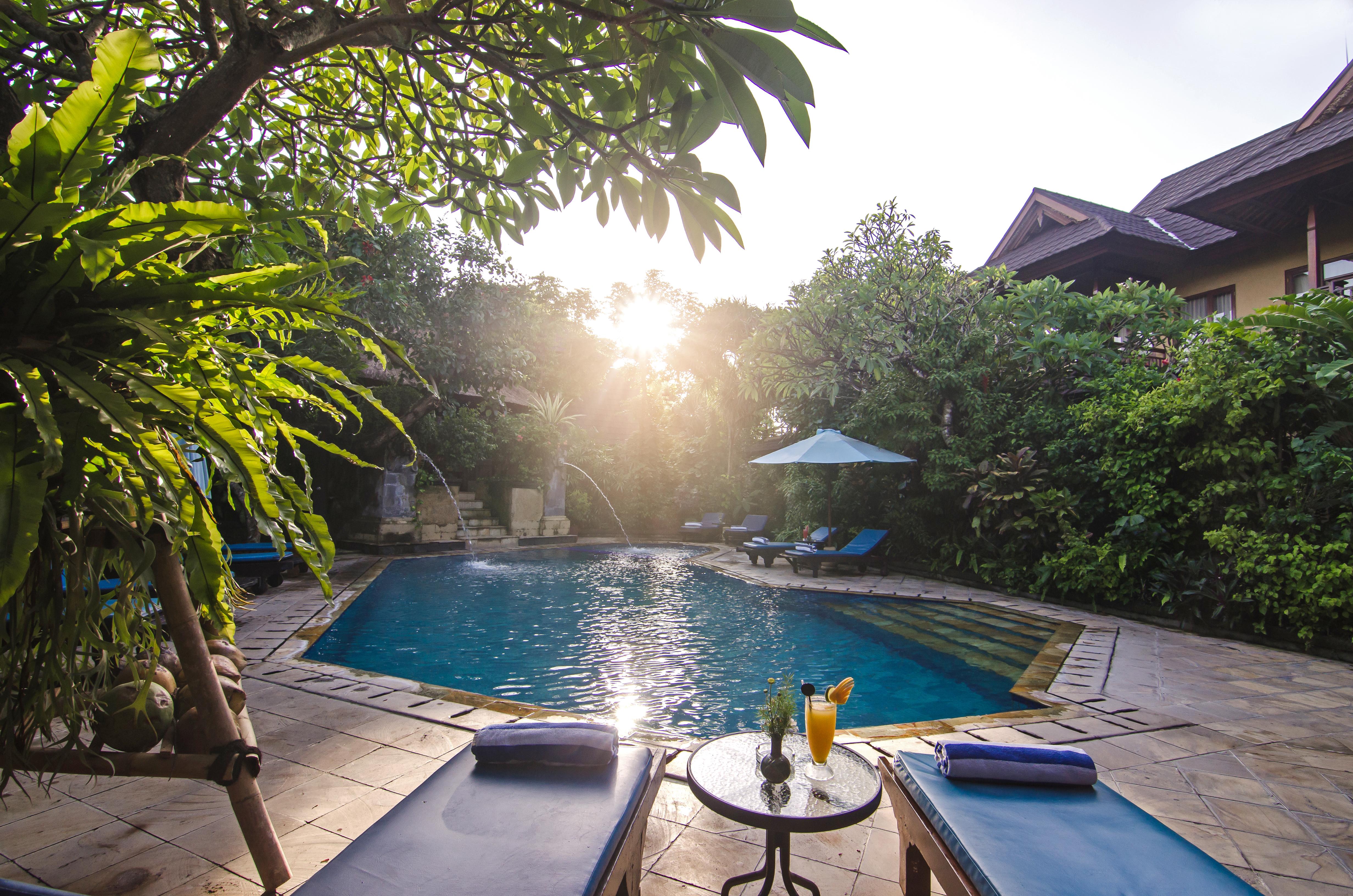 ศรี พลา รีสอร์ต แอนด์ วิลลา Hotel ซานูร์ ภายนอก รูปภาพ