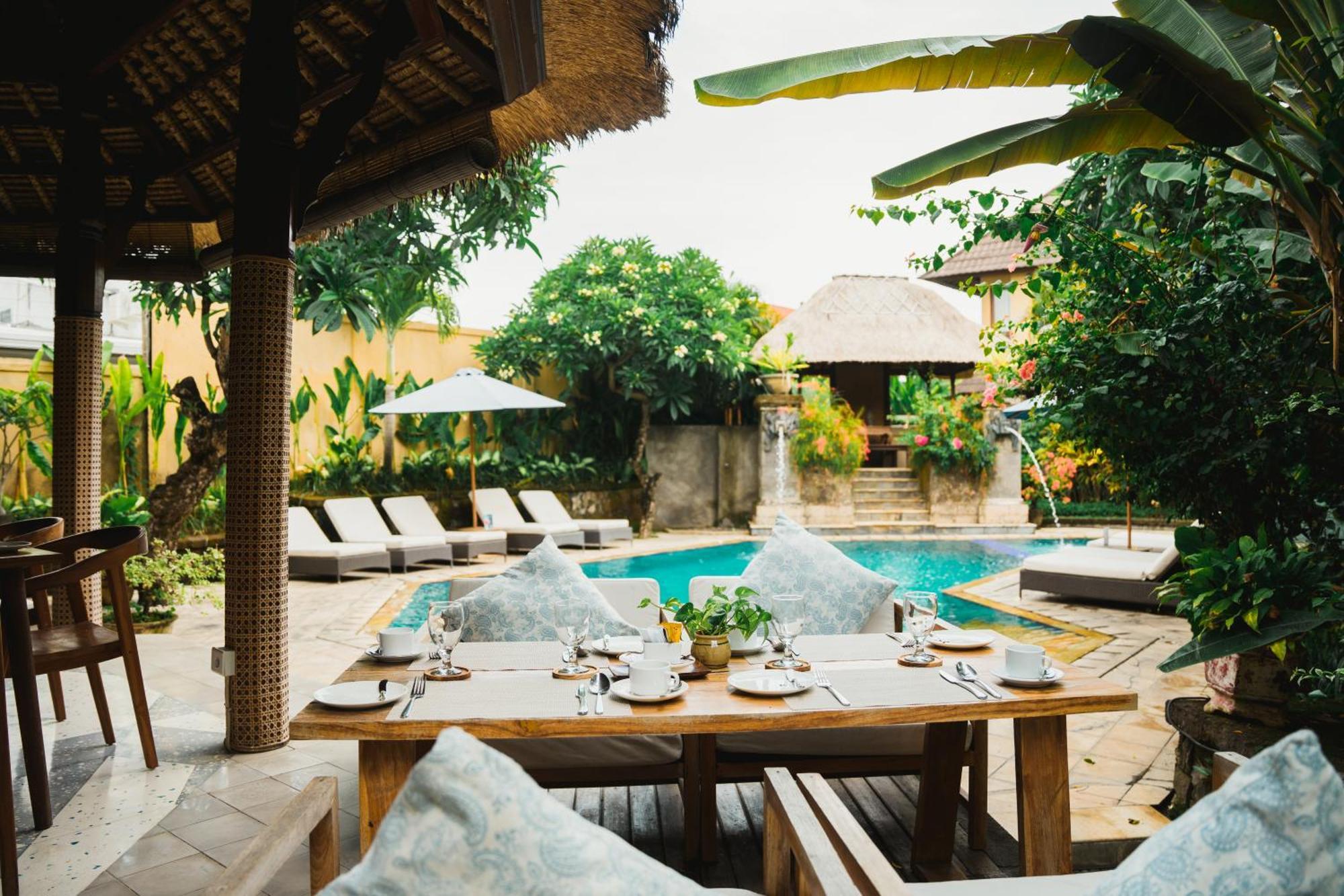 ศรี พลา รีสอร์ต แอนด์ วิลลา Hotel ซานูร์ ภายนอก รูปภาพ